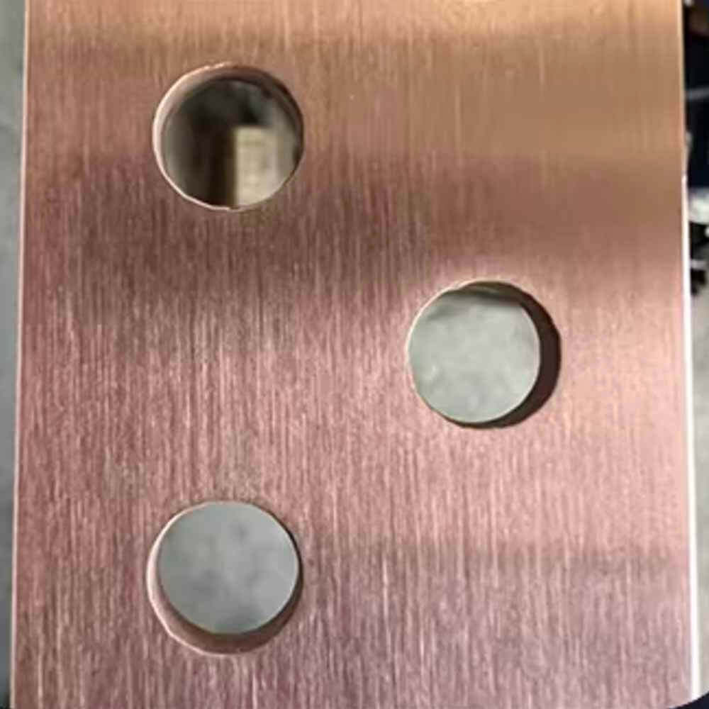 Máquinas de Rebarbação Automáticas para Chapas Metálicas | Acabamento de Bordas Metálicas